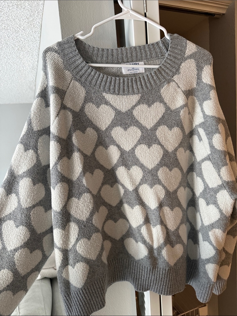 Old Navy Gray & White Heart Pattern Crewneck Sweater